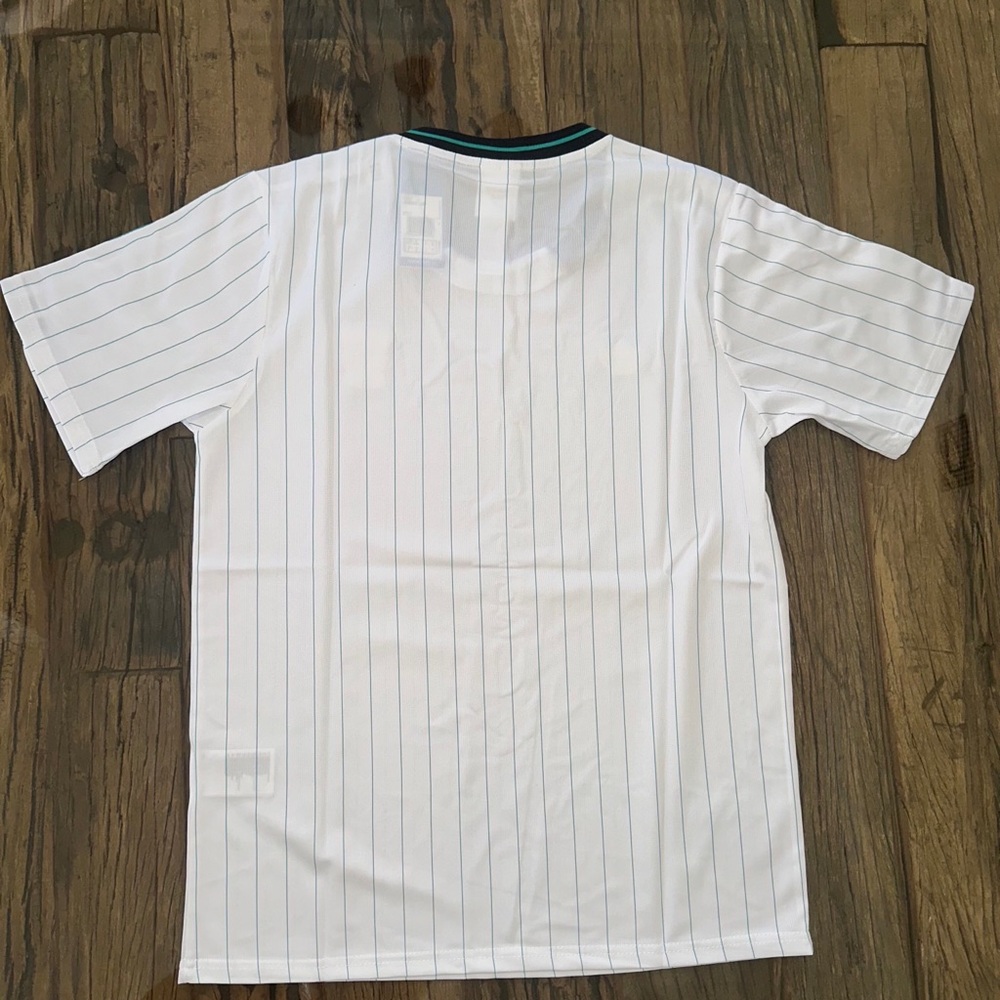 Liverpool Men’s Terrace Culture Soccer Shirt - Picture 3 of 4